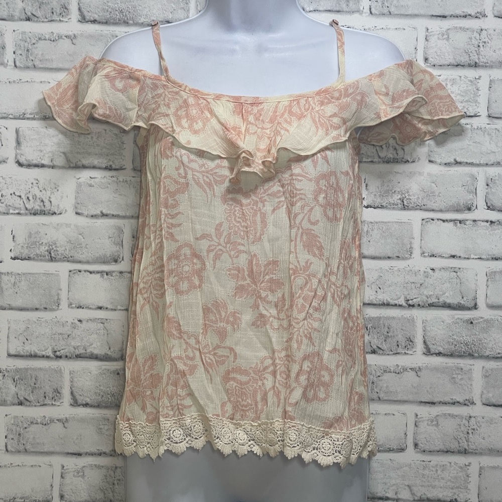 Sun & Shadow Off Shoulder Ruffle Crochet Blouse Extra Small